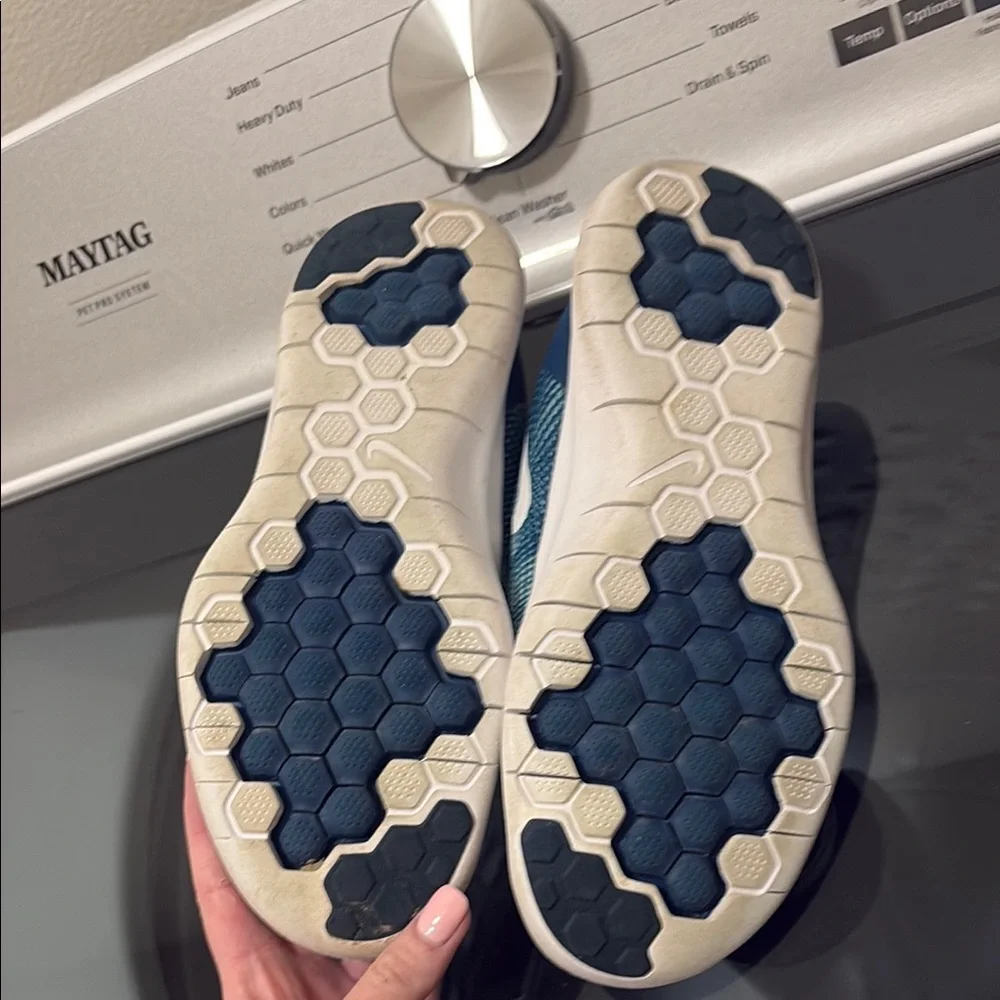 Nike Blue and Navy Women's Running Shoes